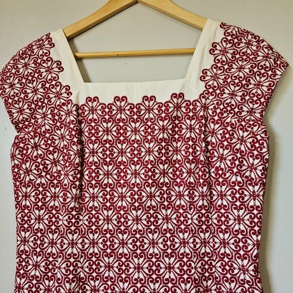 EUC BEAUTIFUL TALBOTS RED EMBROIDERED SHIFT DRESS SIZE 12 - Picture 3 of 15